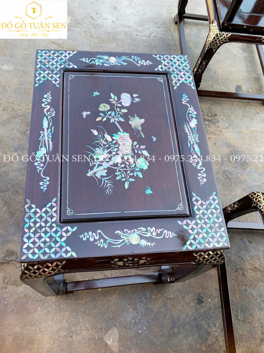 Nét đẹp của bộ ghế minh đế gỗ gụ khảm ốc 